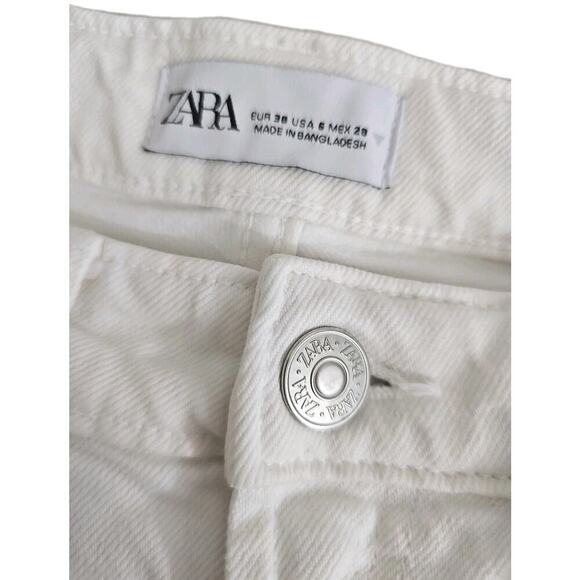 ZARA ~Woman Size 6~ White Straight Leg Hight Rise Jeans Cotton Blend. - Picture 2 of 14